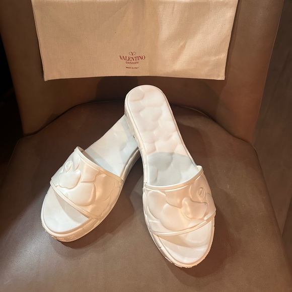 VALENTINO GARAVANI ATELIER SCULPTED PLATFORM POOLSIDE SLIDE MULES - Picture 3 of 7